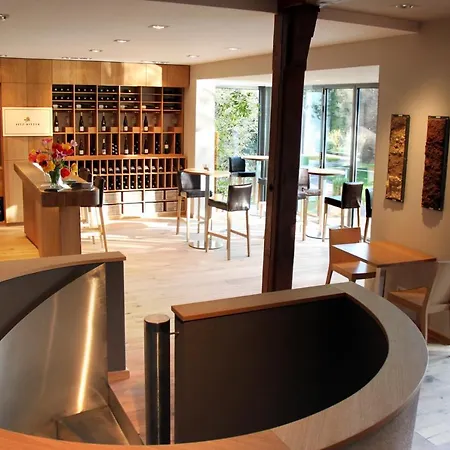 Im Weingut Fitz-ritter *