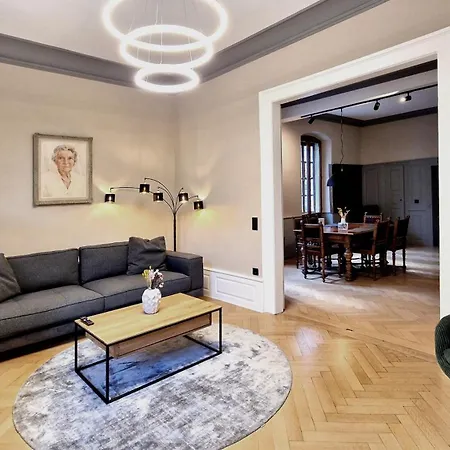 Im Weingut Fitz-ritter